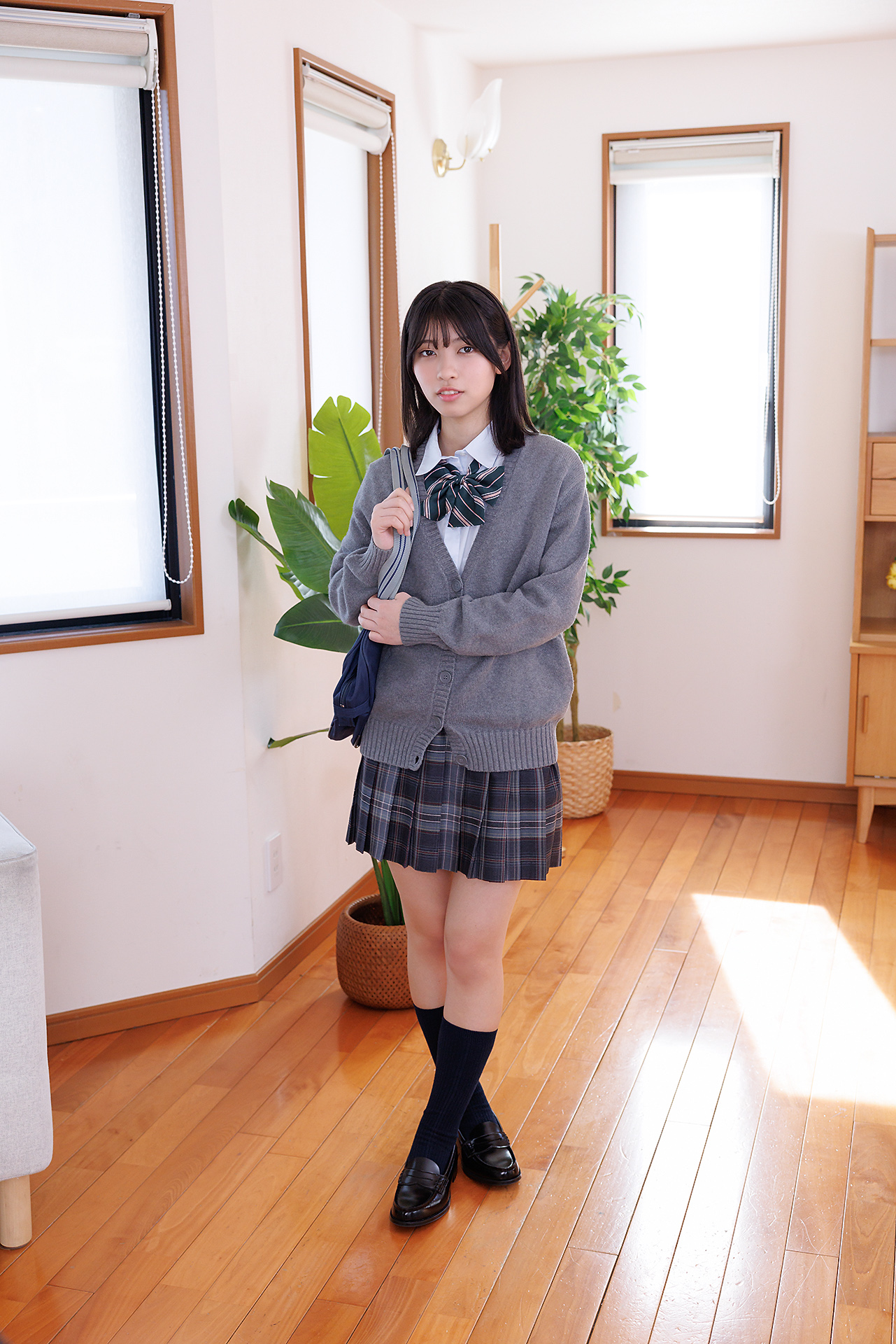 p_akane-n11_01_002.jpg