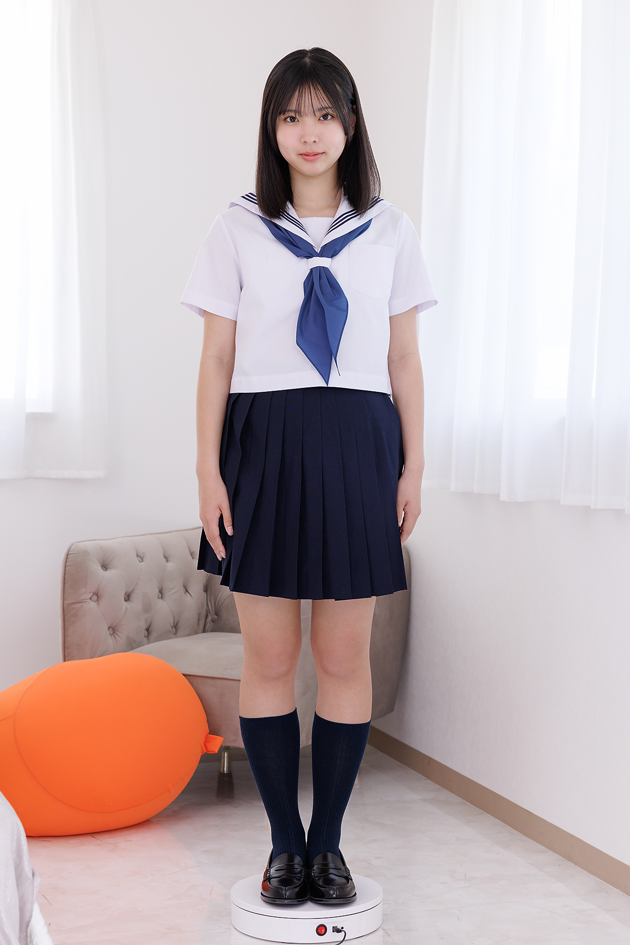 p_ria-k_01_001.jpg