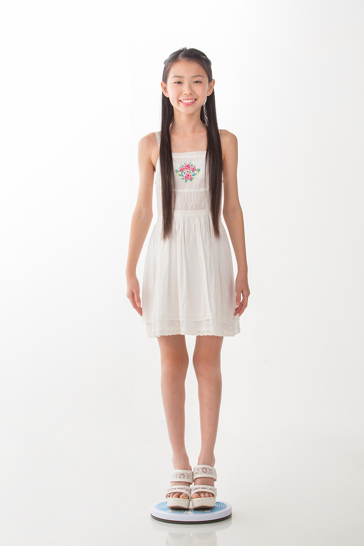st2_whitey_yuzuki_r03_001.jpg