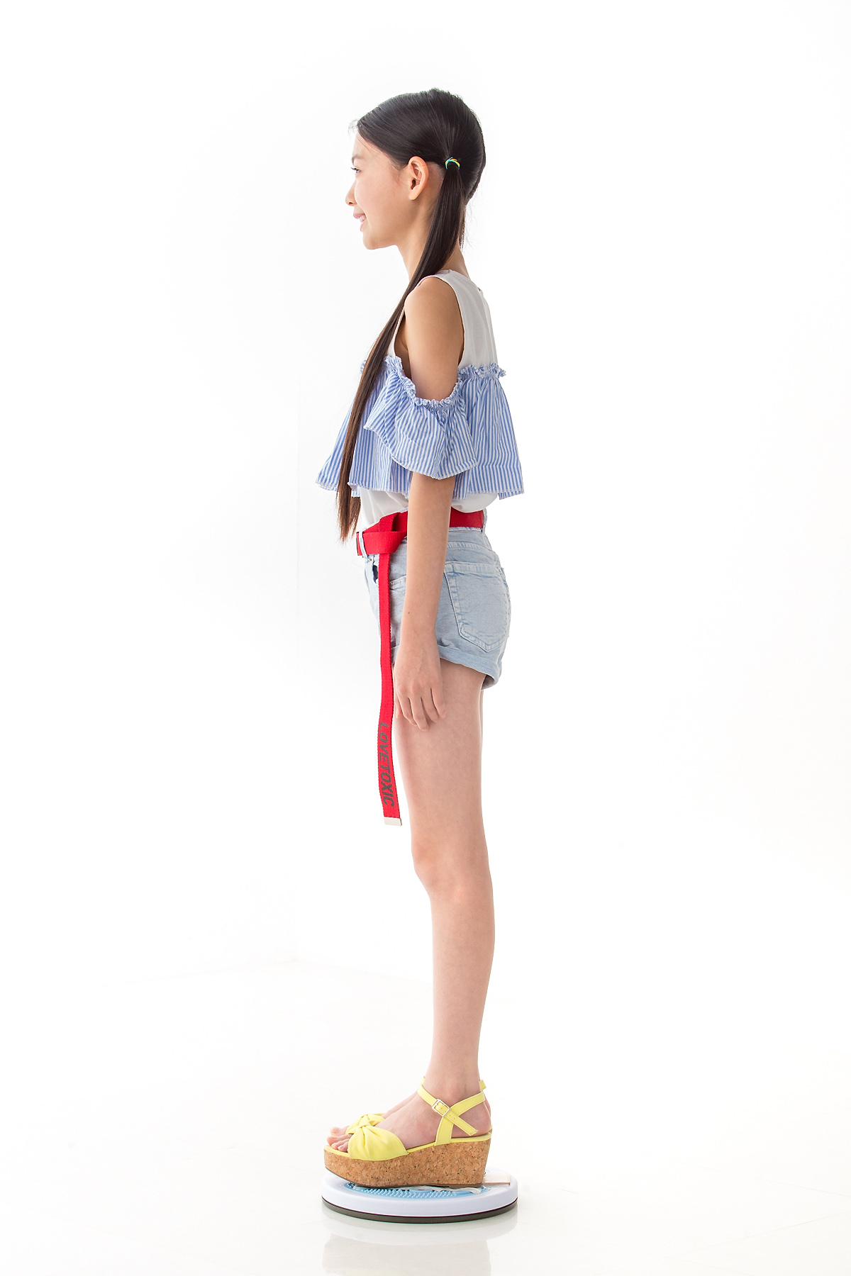 st2_whitey_yuzuki_r02_003.jpg