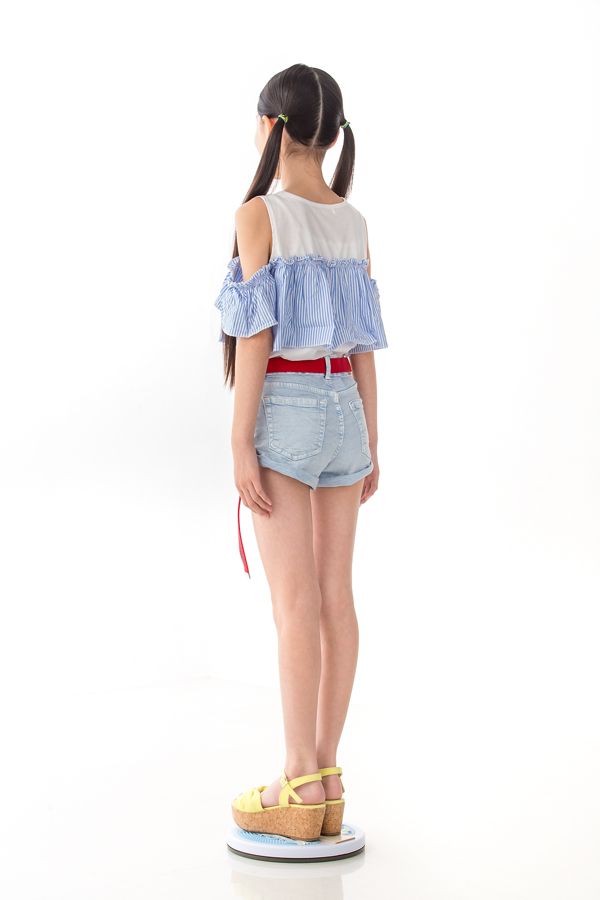 st2_whitey_yuzuki_r02_004.jpg